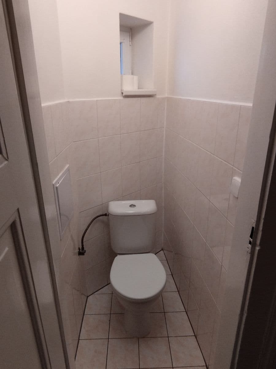 Pronájem bytu 1+1 40 m², U Pekáren, Praha, Praha Pronájem bytu 1+1 40 m², U Pekáren, Praha, Praha