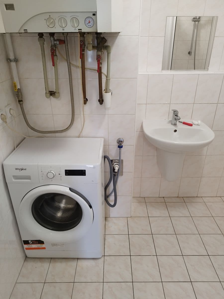 Pronájem bytu 1+1 40 m², U Pekáren, Praha, Praha Pronájem bytu 1+1 40 m², U Pekáren, Praha, Praha