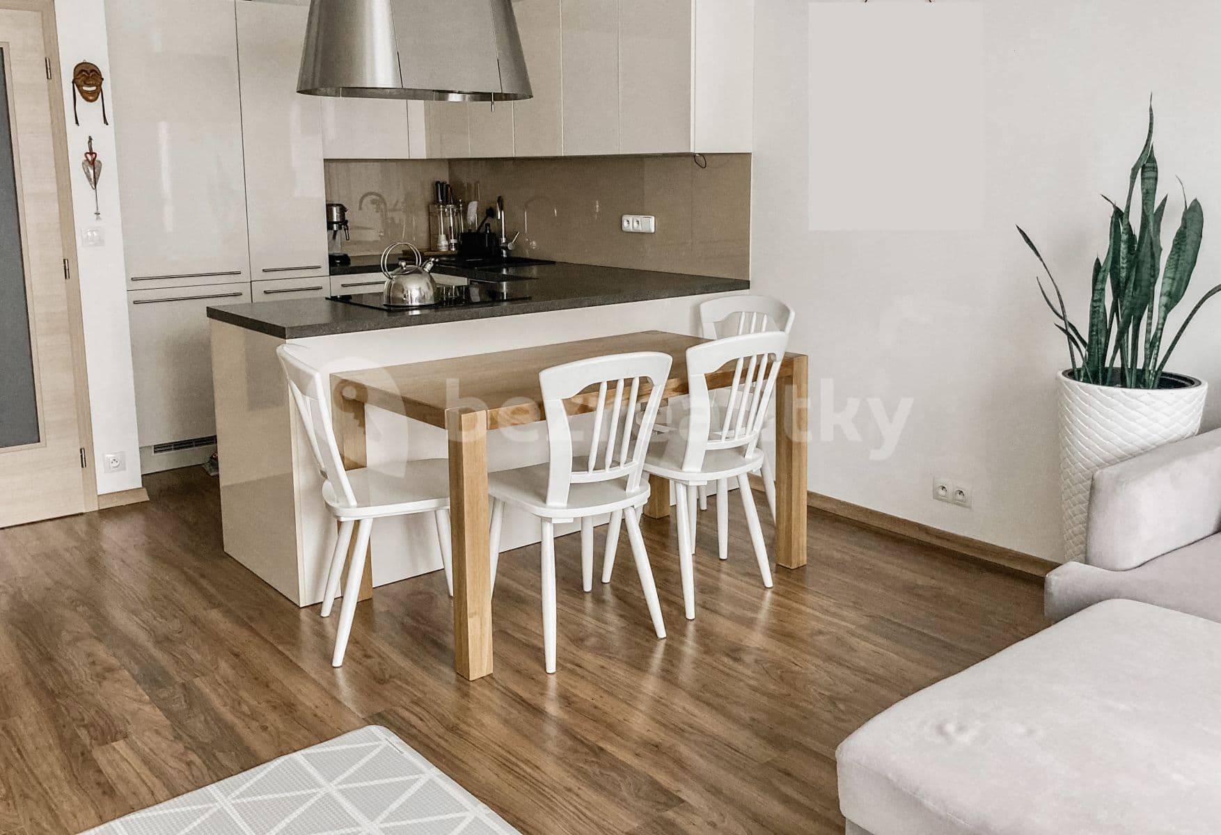 Pronájem bytu 2+kk 60 m², Sousedíkova, Praha, Praha Pronájem bytu 2+kk 60 m², Sousedíkova, Praha, Praha