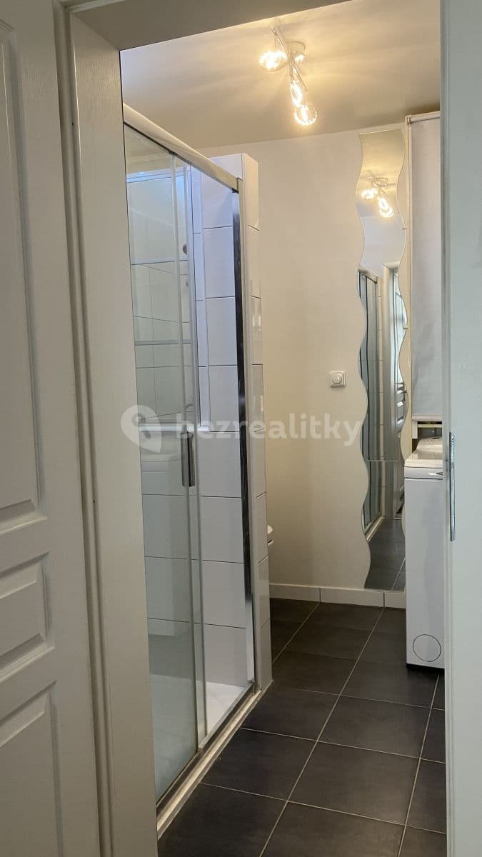 Pronájem bytu 2+kk 45 m², Thámova, Praha, Praha Pronájem bytu 2+kk 45 m², Thámova, Praha, Praha