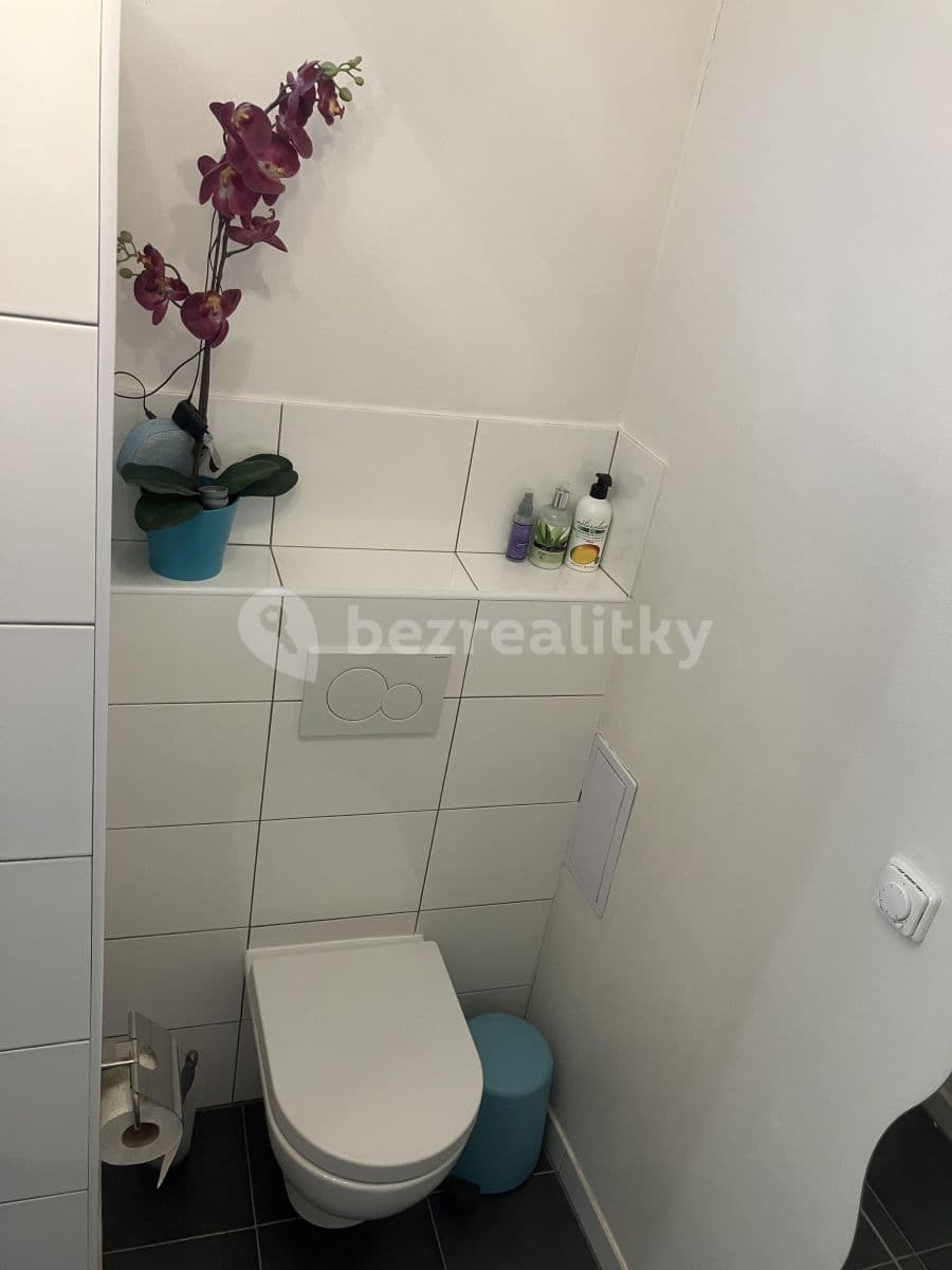 Pronájem bytu 2+kk 45 m², Thámova, Praha, Praha Pronájem bytu 2+kk 45 m², Thámova, Praha, Praha