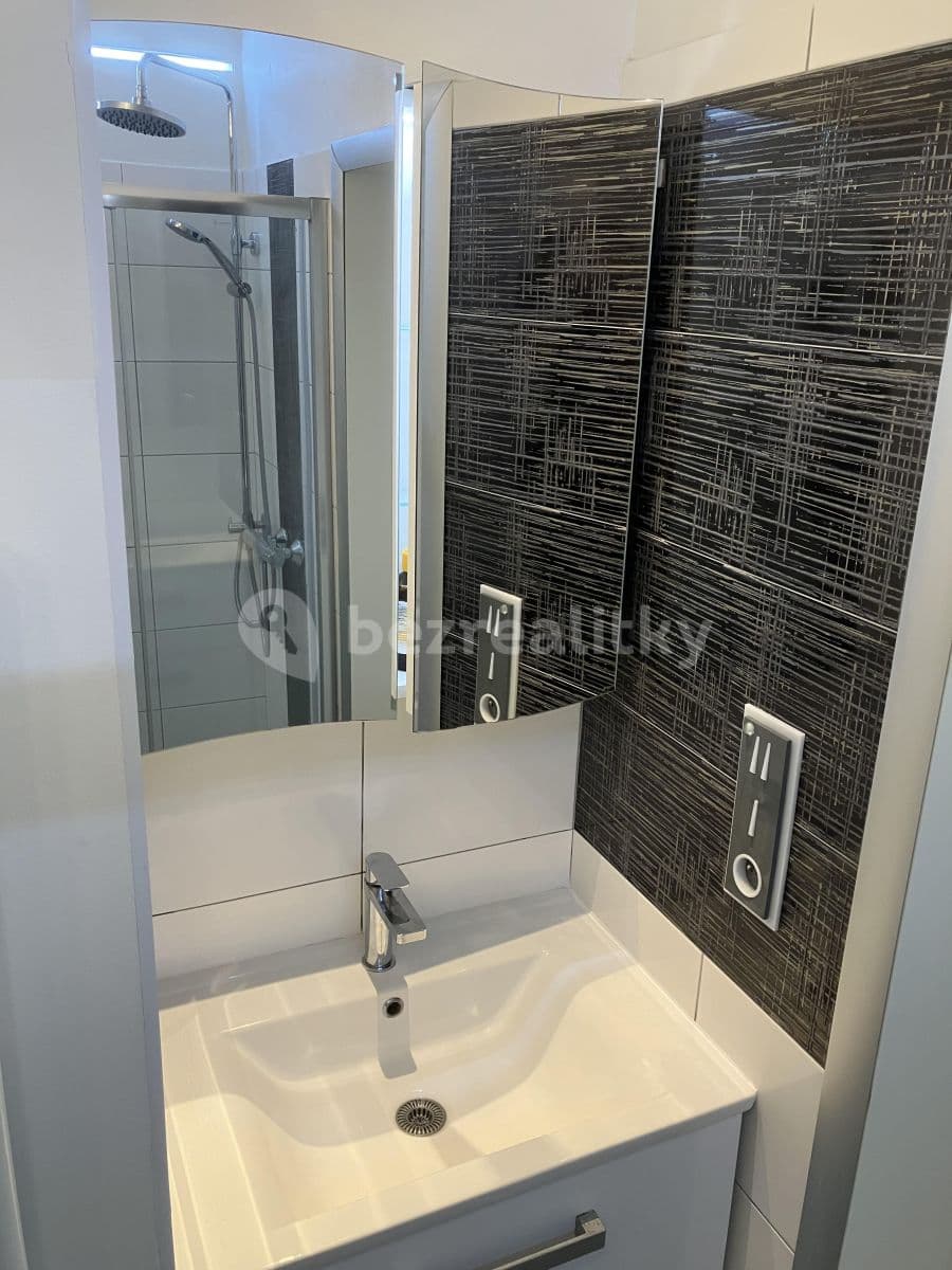 Pronájem bytu 2+kk 45 m², Thámova, Praha, Praha Pronájem bytu 2+kk 45 m², Thámova, Praha, Praha