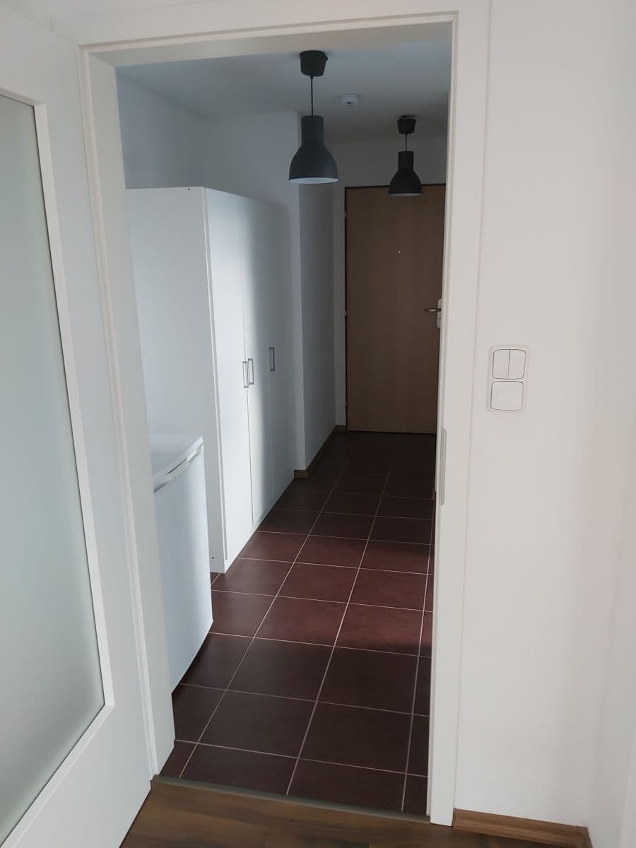 Pronájem bytu 1+kk 36 m², Kotnovská, Tábor, Jihočeský kraj Pronájem bytu 1+kk 36 m², Kotnovská, Tábor, Jihočeský kraj
