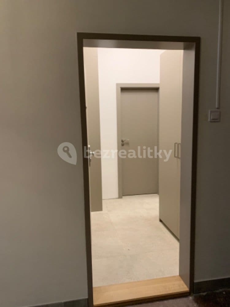 Pronájem bytu 2+kk 38 m², U Santošky, Praha, Praha Pronájem bytu 2+kk 38 m², U Santošky, Praha, Praha