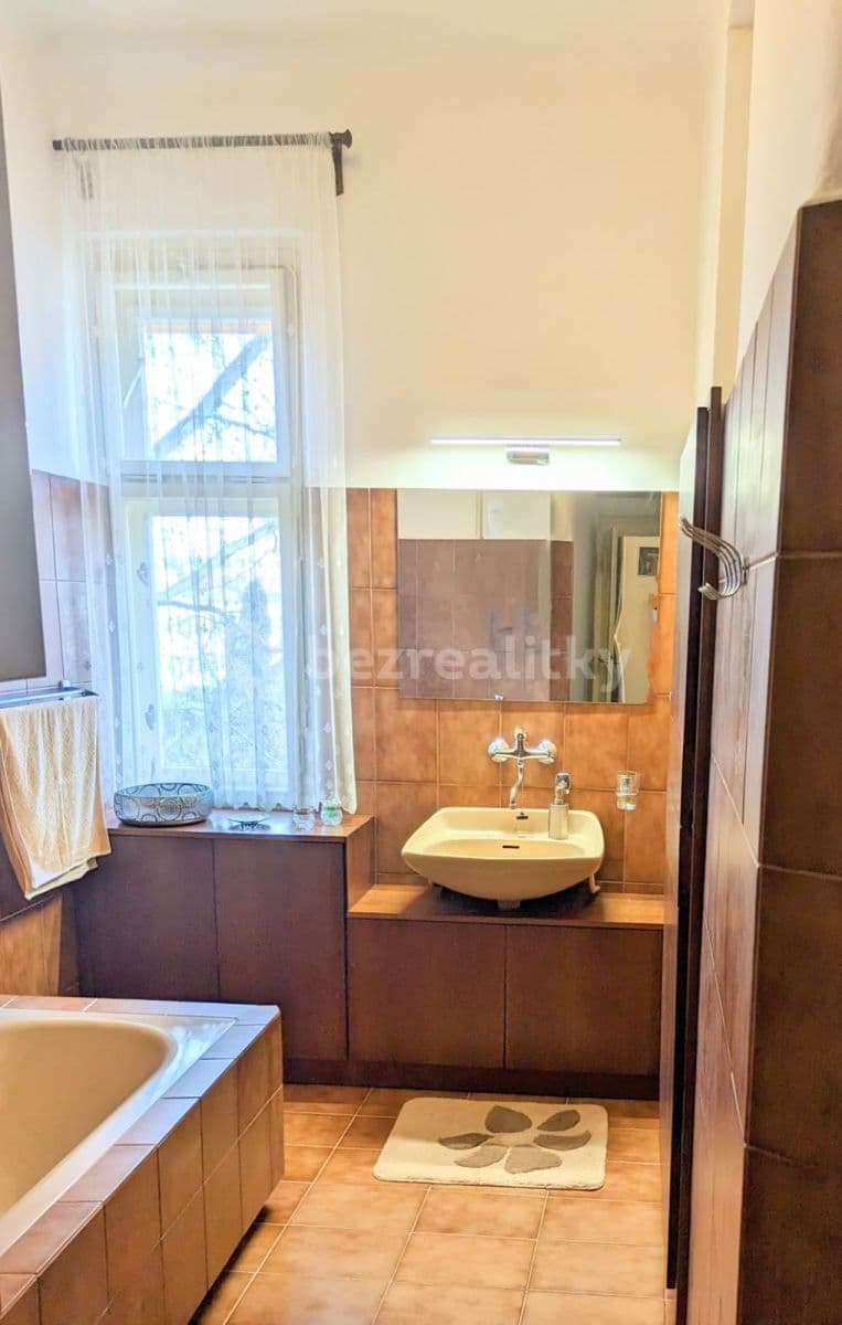 Pronájem bytu 4+1 138 m², Běchovická, Praha, Praha Pronájem bytu 4+1 138 m², Běchovická, Praha, Praha