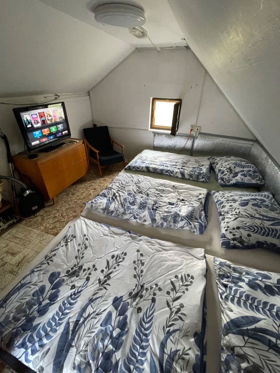 Prodej chaty, chalupy 68 m², pozemek 520 m², Tochovice, Středočeský kraj Prodej chaty, chalupy 68 m², pozemek 520 m², Tochovice, Středočeský kraj