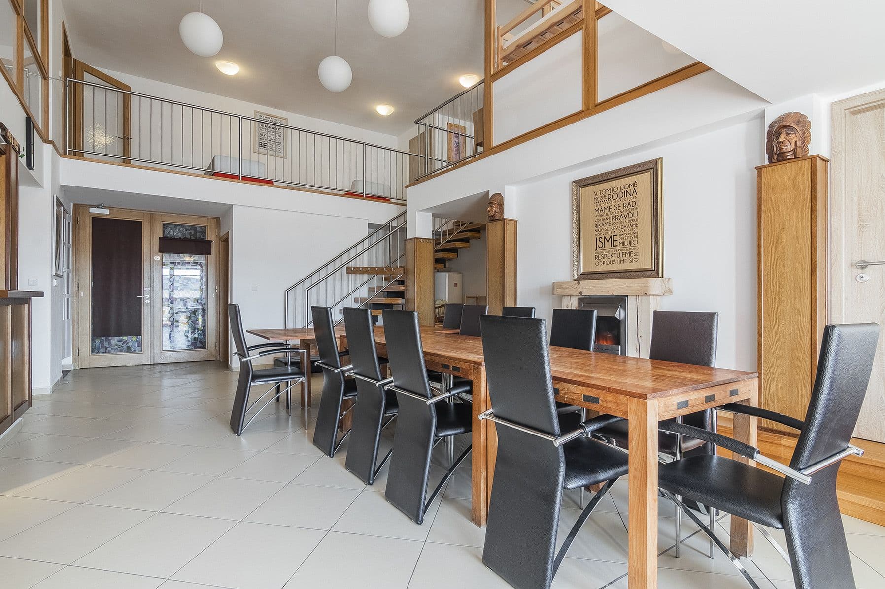 Pronájem bytu 7+kk 200 m², Lipno nad Vltavou, Jihočeský kraj Pronájem bytu 7+kk 200 m², Lipno nad Vltavou, Jihočeský kraj