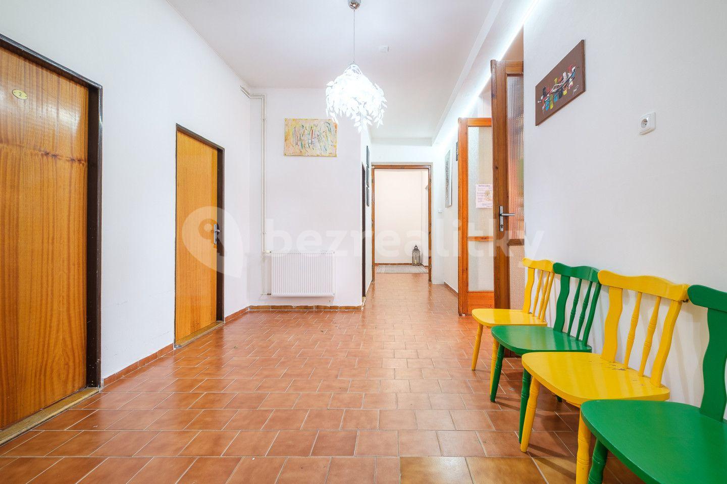 Prodej nebytového prostoru 5.901 m², Smolné Pece, Karlovarský kraj