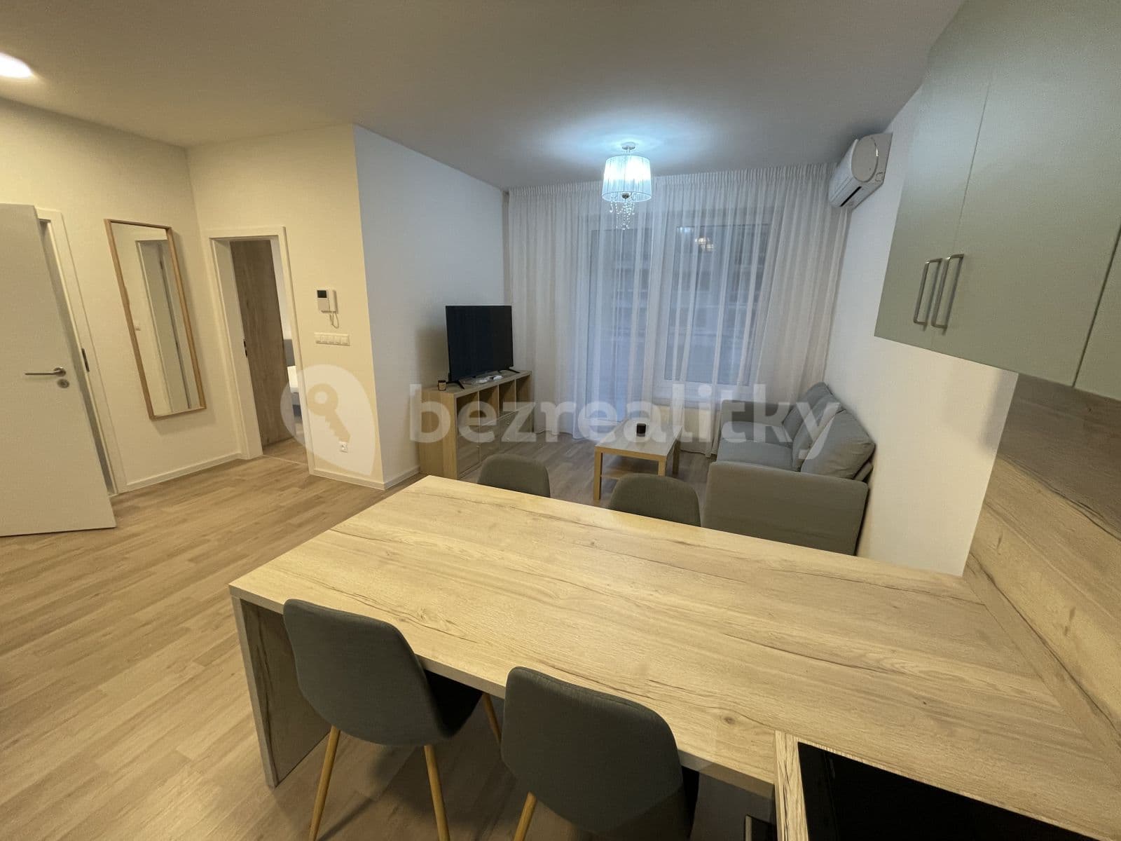 Pronájem bytu 2+1 45 m², Galvaniho, Ružinov, Bratislavský kraj Pronájem bytu 2+1 45 m², Galvaniho, Ružinov, Bratislavský kraj