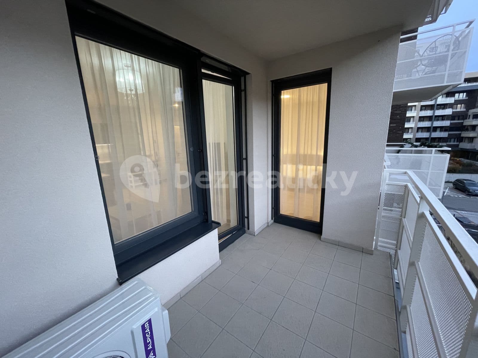 Pronájem bytu 2+1 45 m², Galvaniho, Ružinov, Bratislavský kraj Pronájem bytu 2+1 45 m², Galvaniho, Ružinov, Bratislavský kraj