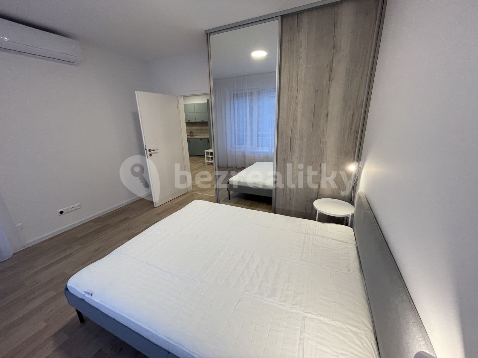 Pronájem bytu 2+1 45 m², Galvaniho, Ružinov, Bratislavský kraj Pronájem bytu 2+1 45 m², Galvaniho, Ružinov, Bratislavský kraj