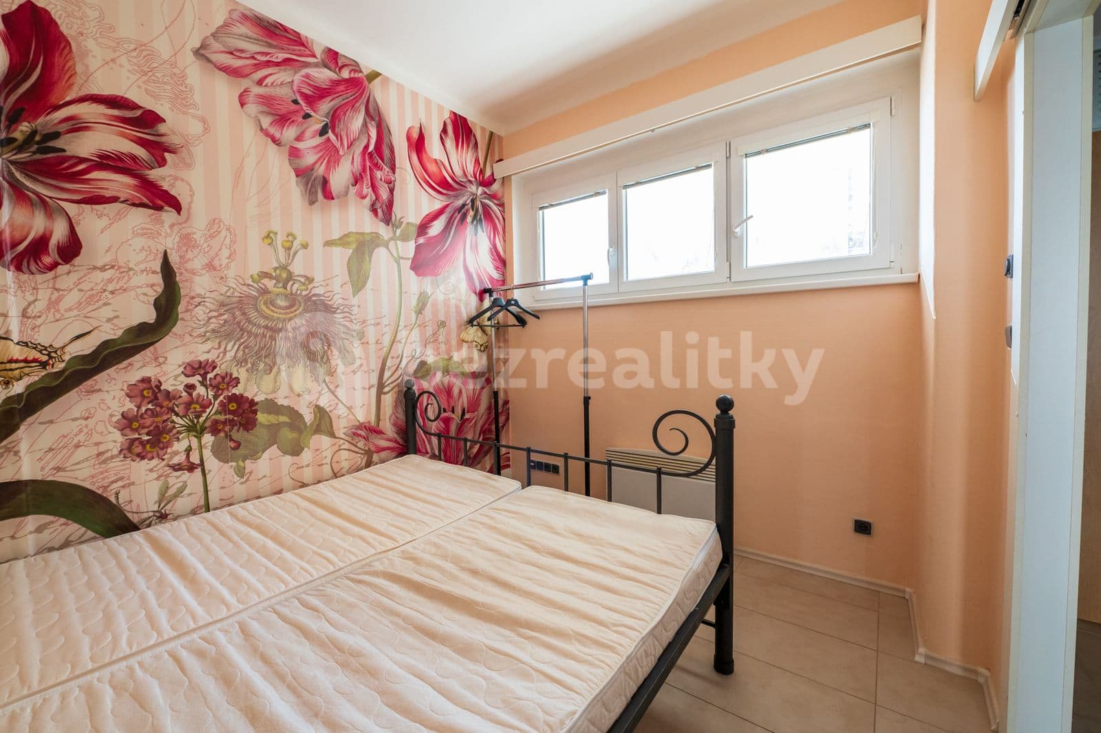 Pronájem bytu 2+kk 45 m², Osadní, Praha, Praha Pronájem bytu 2+kk 45 m², Osadní, Praha, Praha