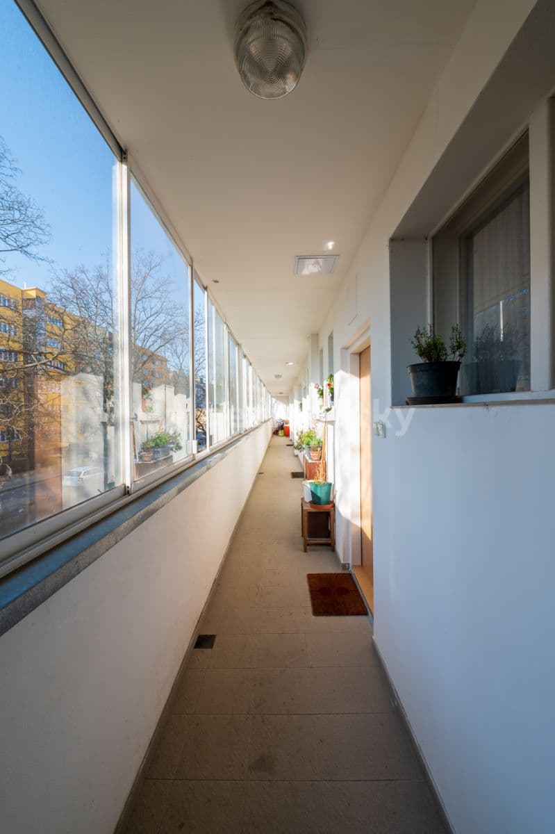 Pronájem bytu 2+kk 45 m², Osadní, Praha, Praha Pronájem bytu 2+kk 45 m², Osadní, Praha, Praha