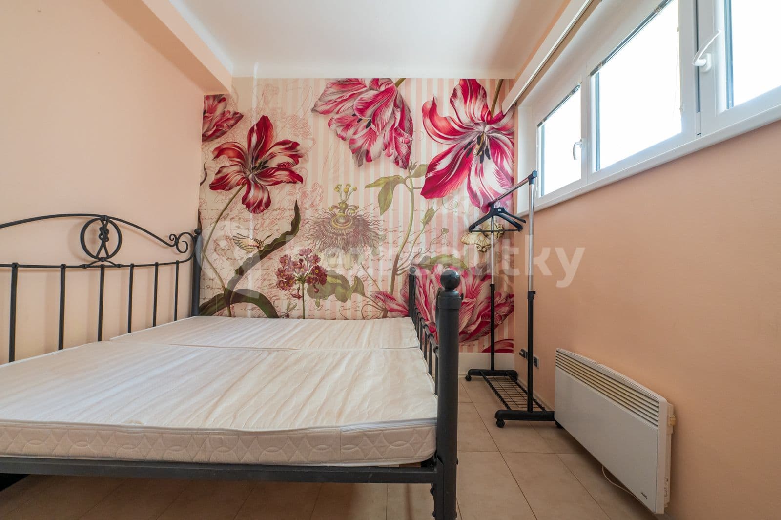 Pronájem bytu 2+kk 45 m², Osadní, Praha, Praha Pronájem bytu 2+kk 45 m², Osadní, Praha, Praha