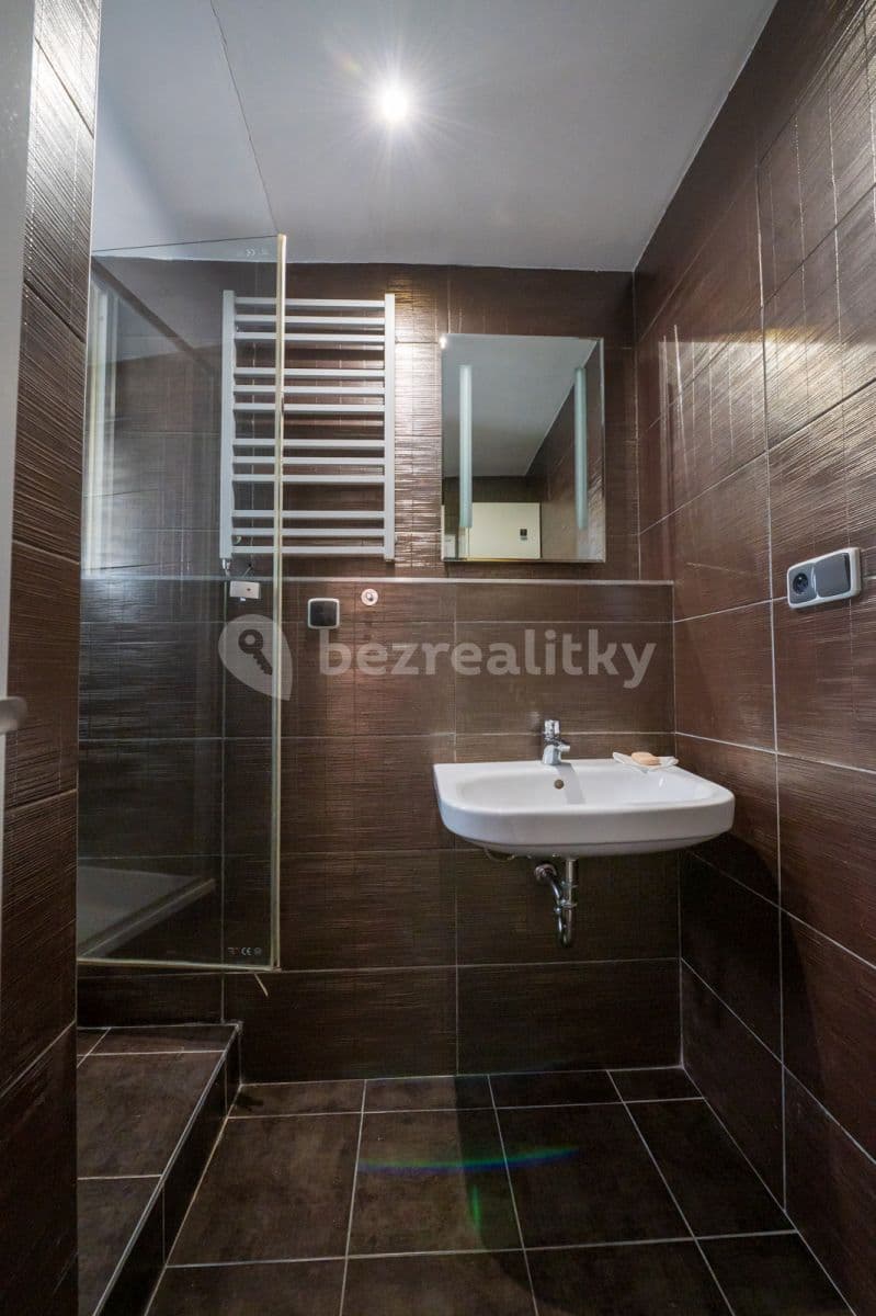 Pronájem bytu 2+kk 45 m², Osadní, Praha, Praha Pronájem bytu 2+kk 45 m², Osadní, Praha, Praha