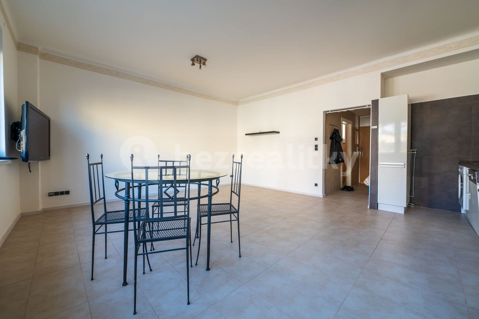 Pronájem bytu 2+kk 45 m², Osadní, Praha, Praha Pronájem bytu 2+kk 45 m², Osadní, Praha, Praha