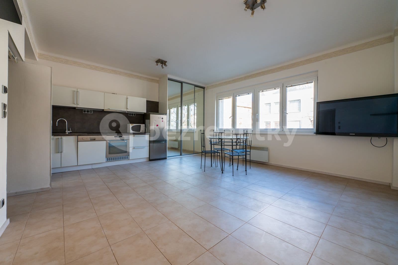 Pronájem bytu 2+kk 45 m², Osadní, Praha, Praha Pronájem bytu 2+kk 45 m², Osadní, Praha, Praha