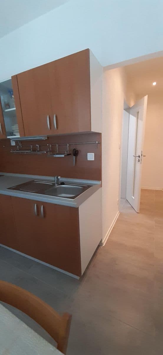 Pronájem bytu 1+1 36 m², Kolískova, Karlova Ves, Bratislavský kraj Pronájem bytu 1+1 36 m², Kolískova, Karlova Ves, Bratislavský kraj