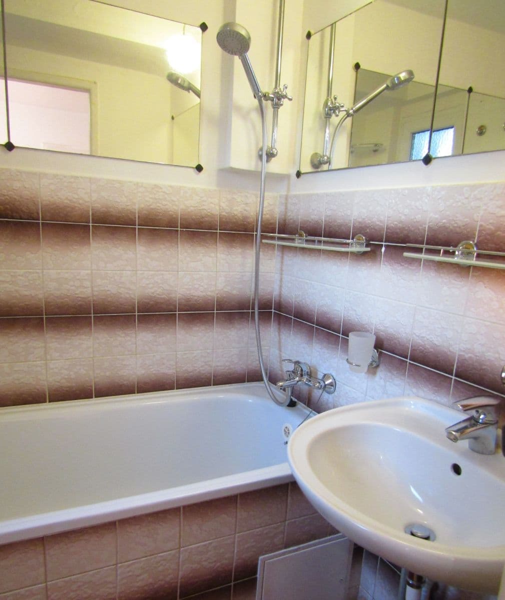Pronájem bytu 2+1 54 m², Řepská, Praha, Praha Pronájem bytu 2+1 54 m², Řepská, Praha, Praha
