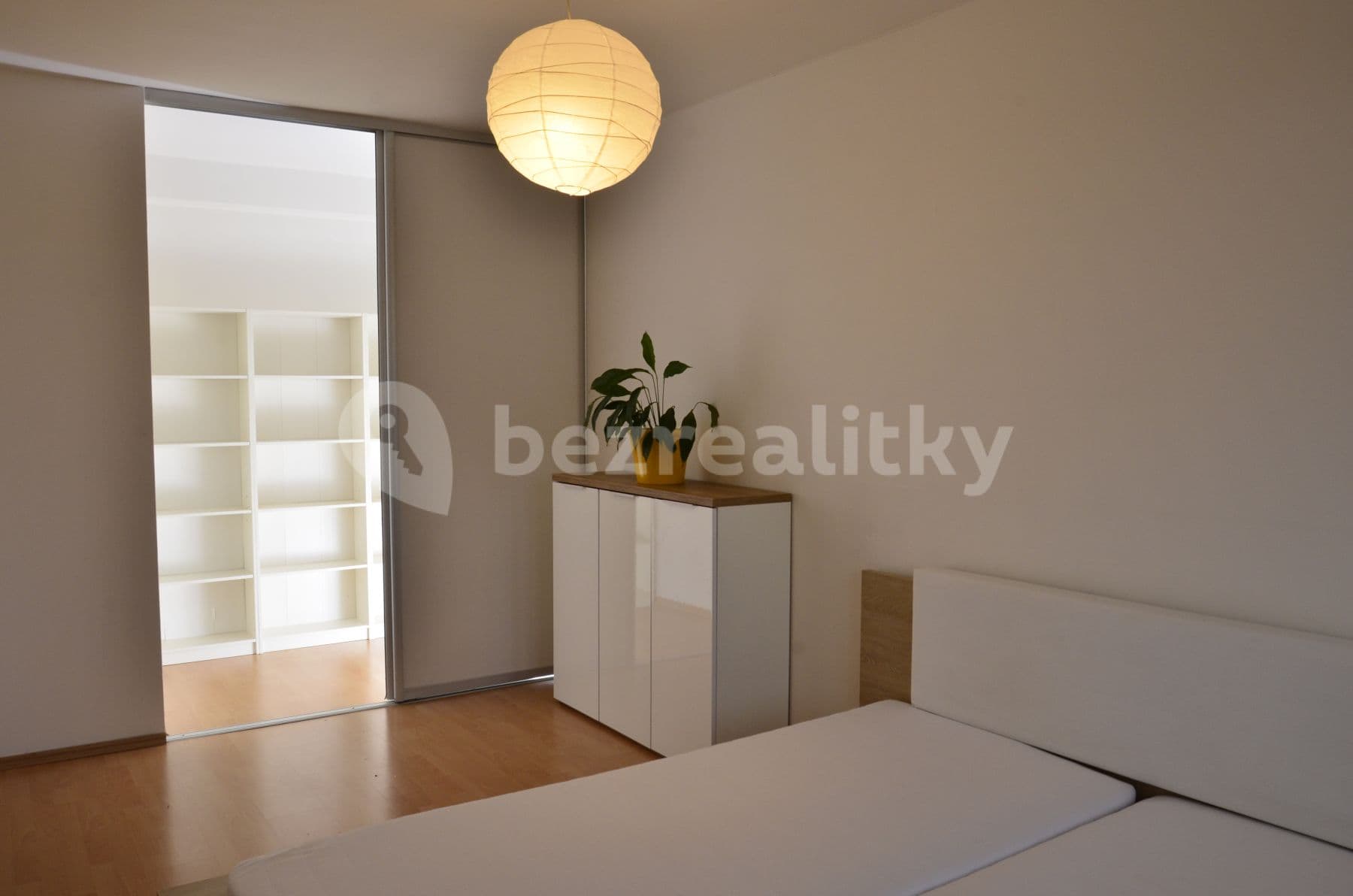 Pronájem bytu 2+kk 60 m², Místecká, Praha, Praha Pronájem bytu 2+kk 60 m², Místecká, Praha, Praha