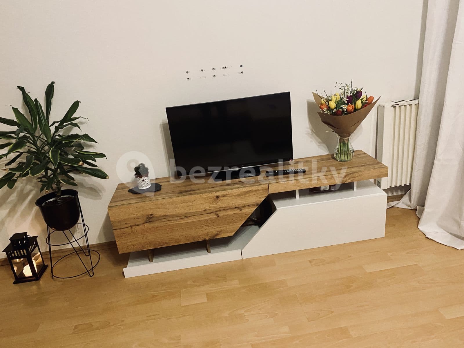 Pronájem bytu 2+kk 60 m², Místecká, Praha, Praha Pronájem bytu 2+kk 60 m², Místecká, Praha, Praha