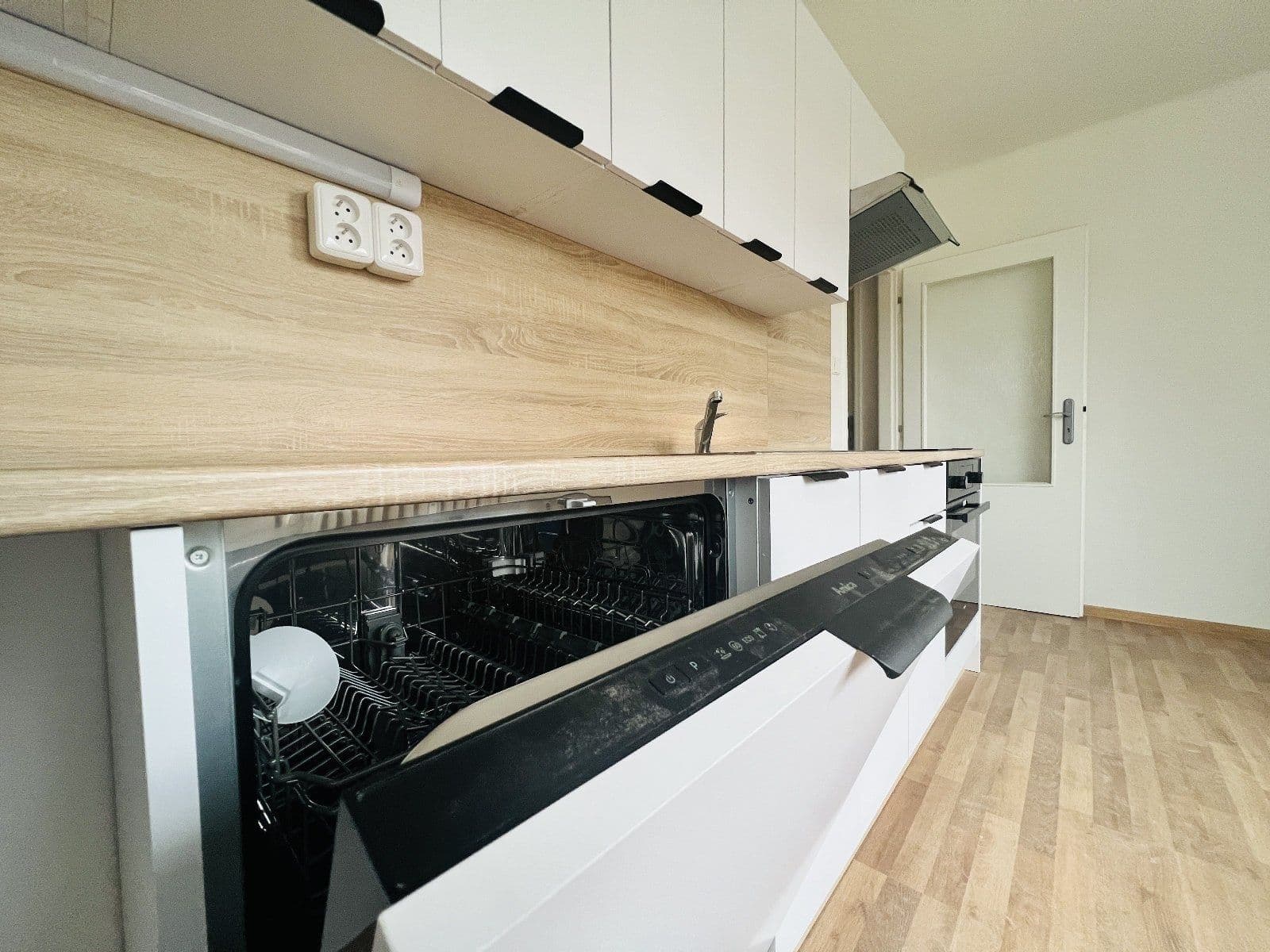 Pronájem bytu 2+1 56 m², Jana Nerudy, Hlučín, Moravskoslezský kraj Pronájem bytu 2+1 56 m², Jana Nerudy, Hlučín, Moravskoslezský kraj