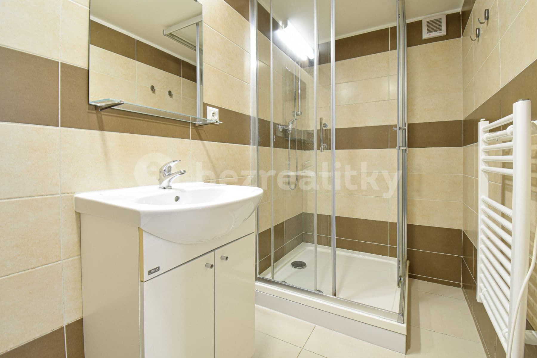 Pronájem bytu 1+kk 23 m², Mendlovo náměstí, Brno, Jihomoravský kraj Pronájem bytu 1+kk 23 m², Mendlovo náměstí, Brno, Jihomoravský kraj
