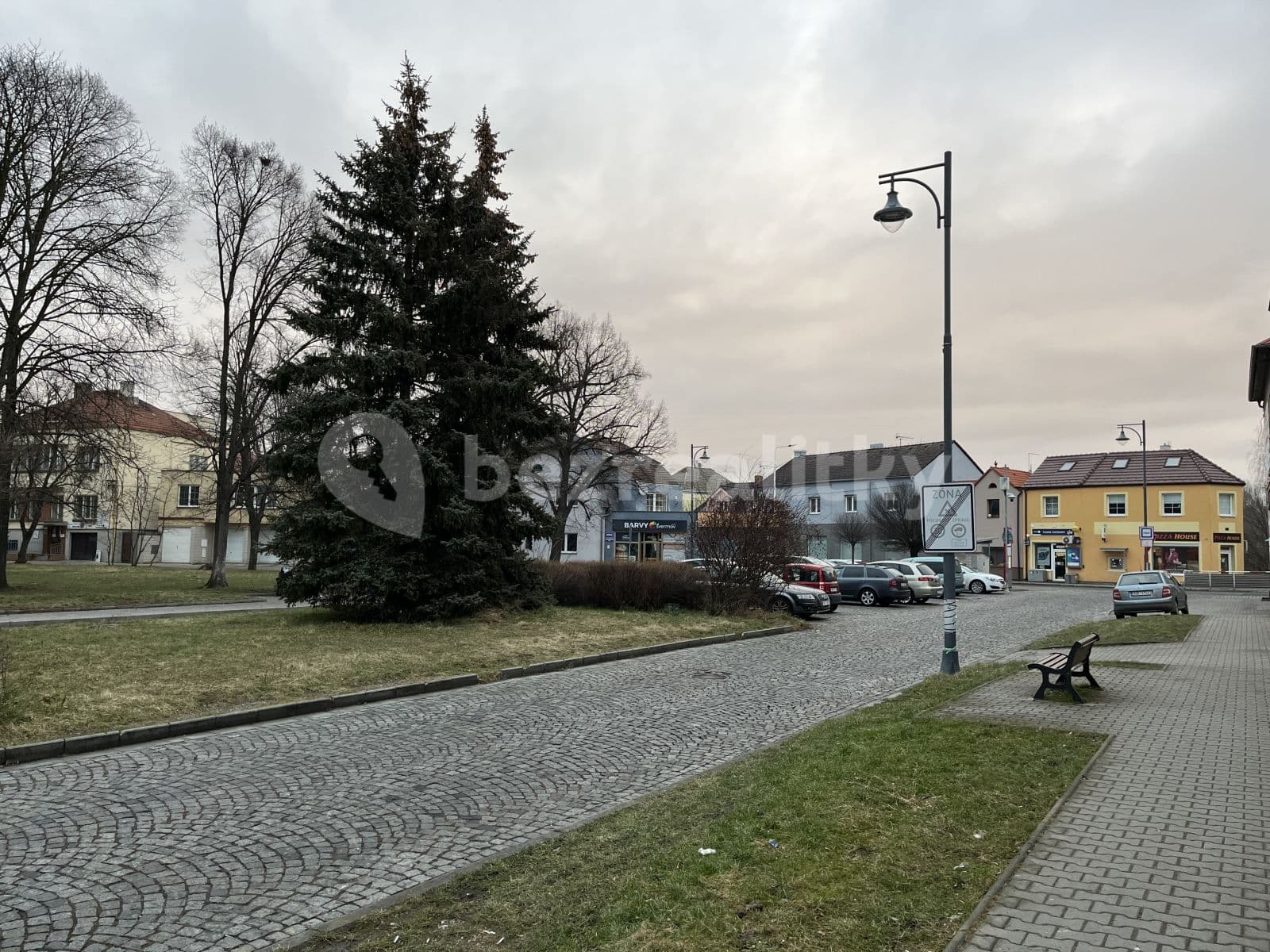 Pronájem bytu 3+1 120 m², Havlíčkovo nám., Kladno, Středočeský kraj Pronájem bytu 3+1 120 m², Havlíčkovo nám., Kladno, Středočeský kraj