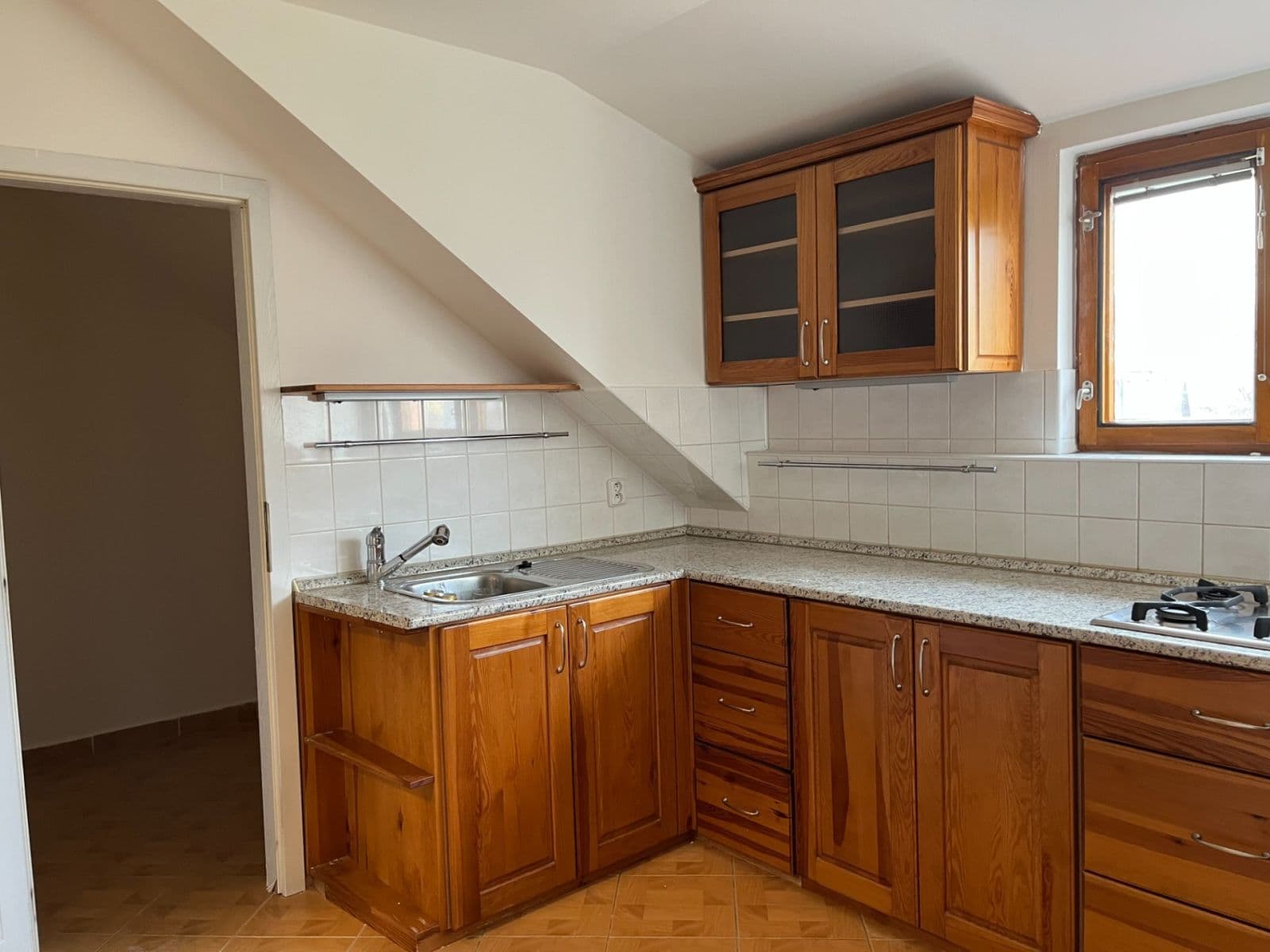 Pronájem bytu 3+1 120 m², Havlíčkovo nám., Kladno, Středočeský kraj Pronájem bytu 3+1 120 m², Havlíčkovo nám., Kladno, Středočeský kraj