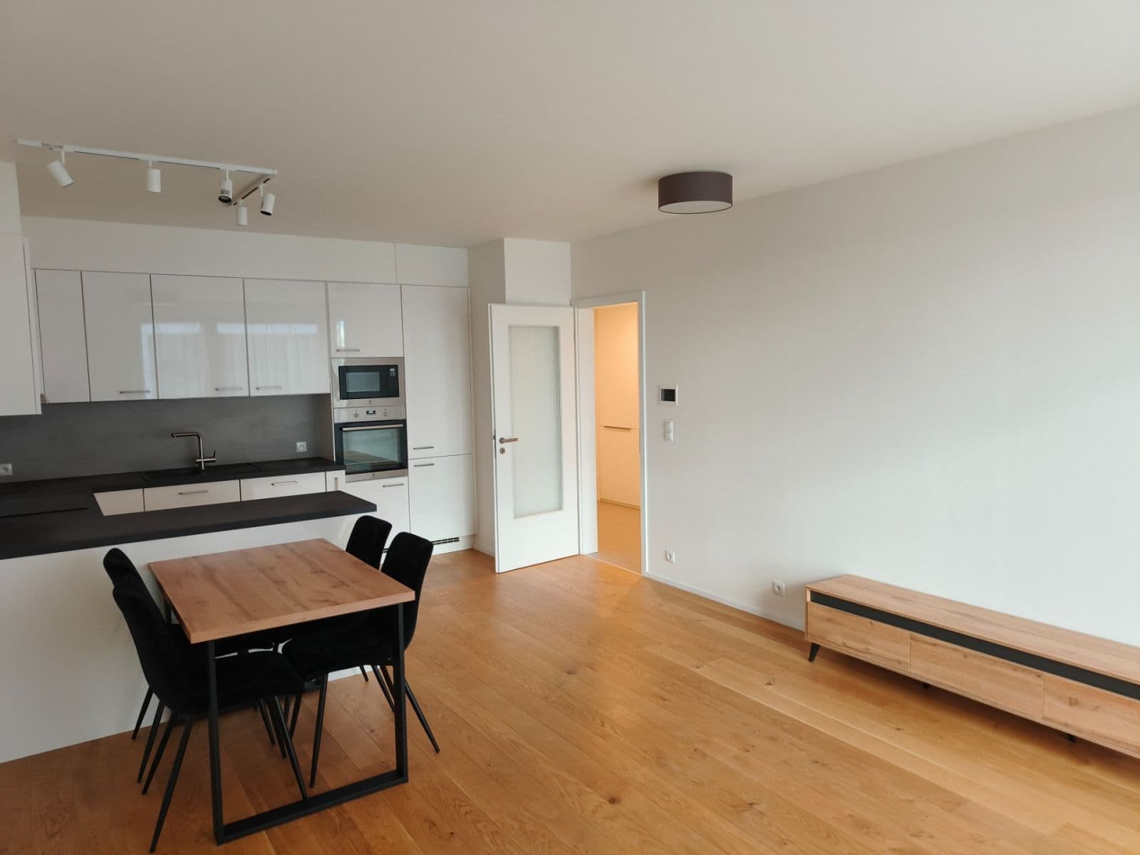 Pronájem bytu 2+kk 58 m², Praha, Praha Pronájem bytu 2+kk 58 m², Praha, Praha