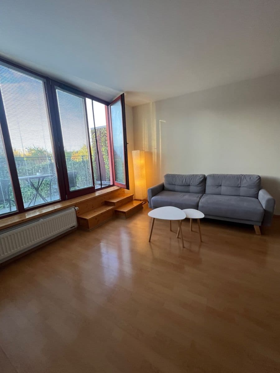Pronájem bytu 2+kk 62 m², Podle Náhonu, Praha, Praha Pronájem bytu 2+kk 62 m², Podle Náhonu, Praha, Praha