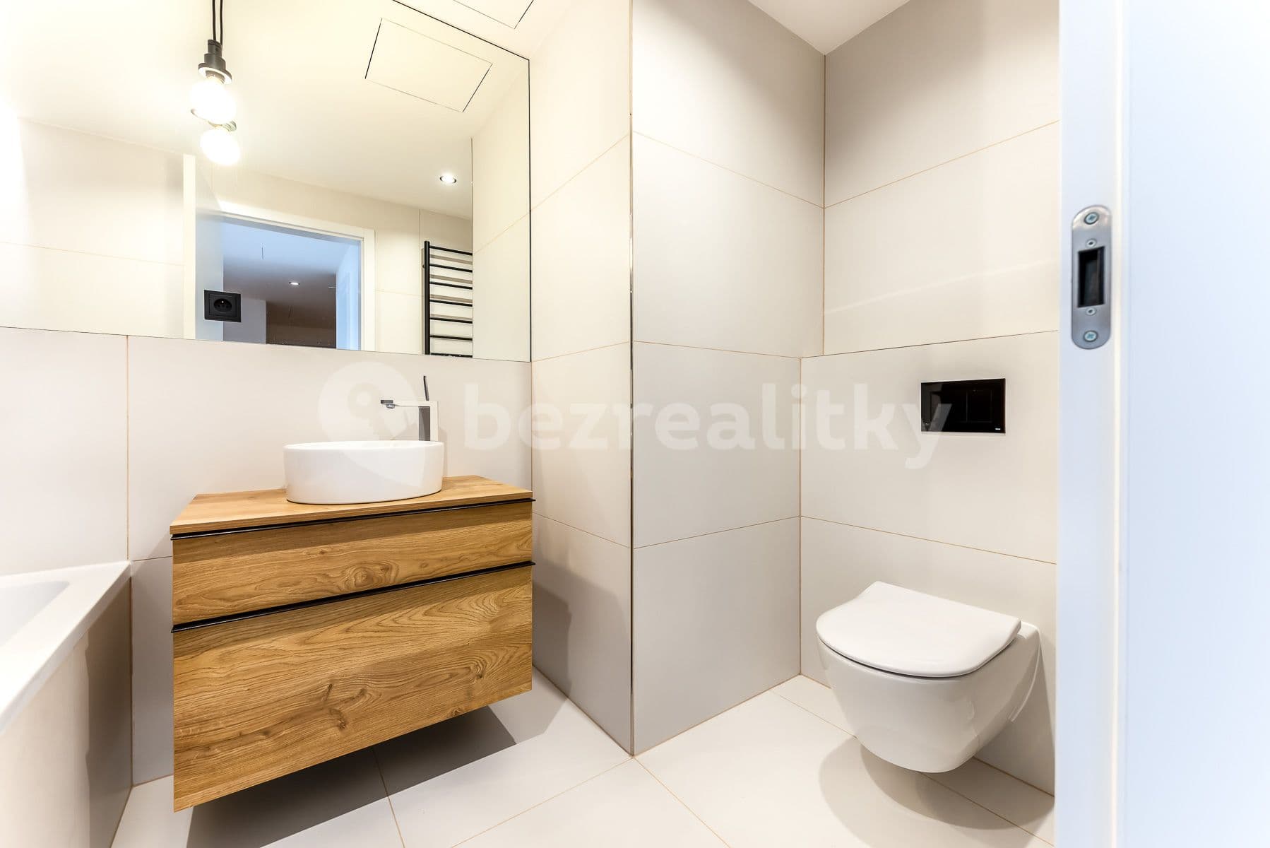 Pronájem bytu 3+kk 104 m², Grafická, Praha, Praha Pronájem bytu 3+kk 104 m², Grafická, Praha, Praha