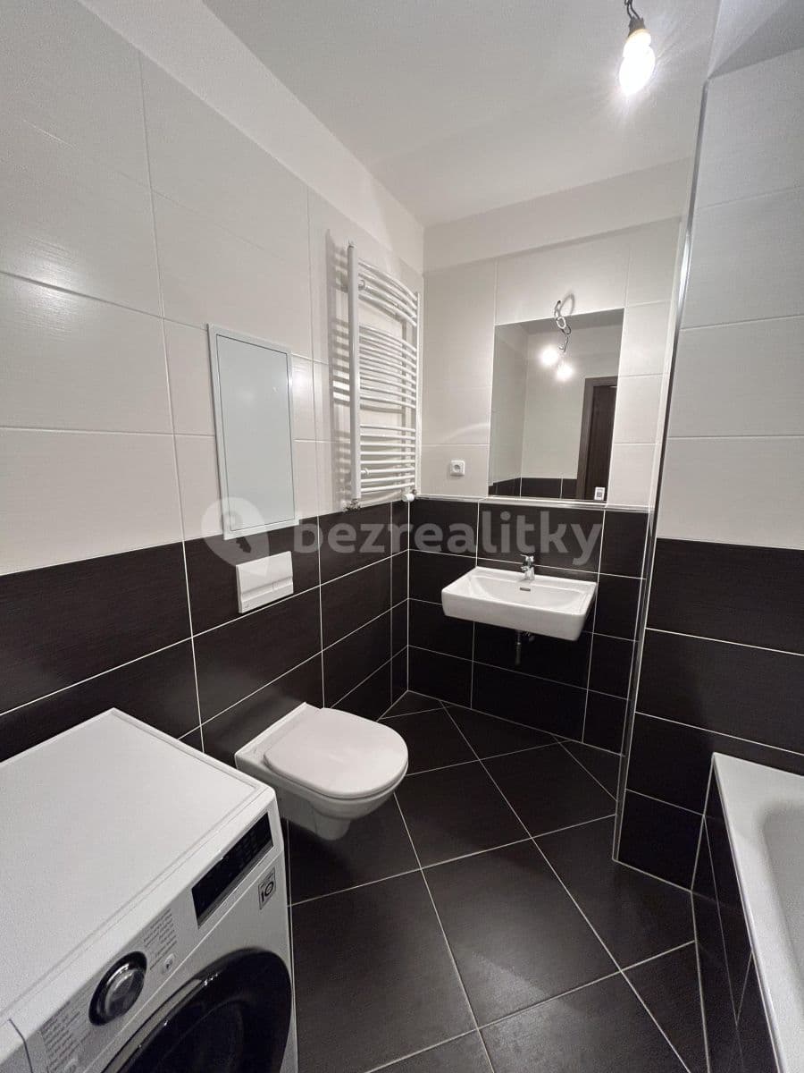 Pronájem bytu 1+kk 39 m², Ferrariho, Praha, Praha Pronájem bytu 1+kk 39 m², Ferrariho, Praha, Praha
