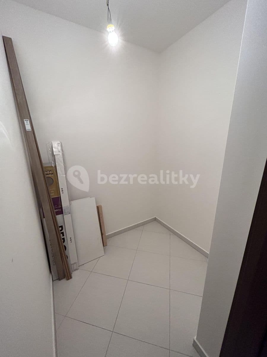 Pronájem bytu 1+kk 39 m², Ferrariho, Praha, Praha Pronájem bytu 1+kk 39 m², Ferrariho, Praha, Praha