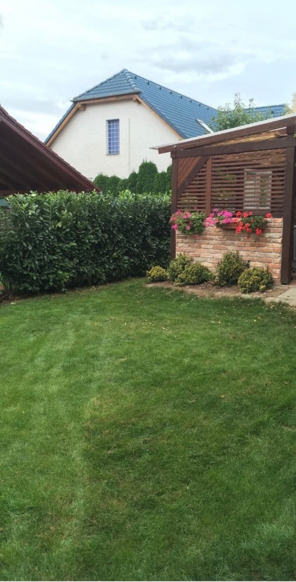 Pronájem domu 176 m², pozemek 476 m², Veleňská, Hovorčovice, Středočeský kraj Pronájem domu 176 m², pozemek 476 m², Veleňská, Hovorčovice, Středočeský kraj