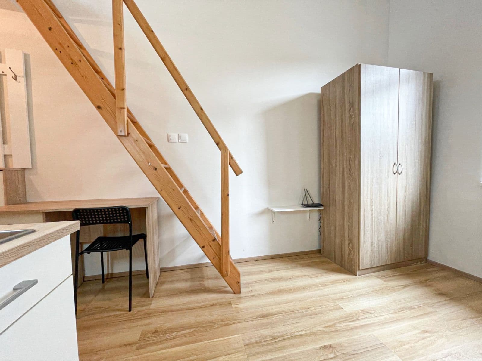 Pronájem bytu 1+kk 23 m², Hybešova, Brno, Jihomoravský kraj Pronájem bytu 1+kk 23 m², Hybešova, Brno, Jihomoravský kraj