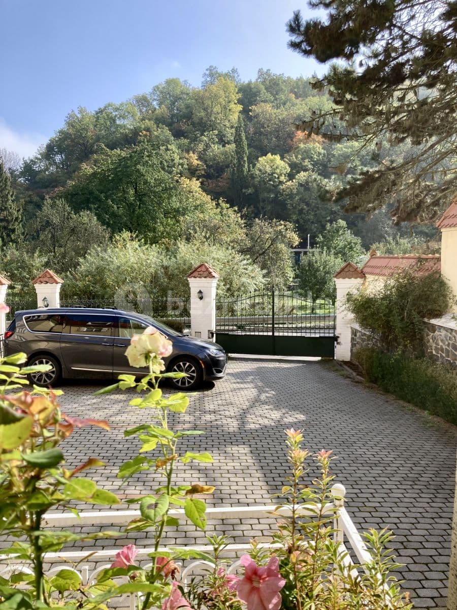 Pronájem bytu 1+kk 30 m², V Šáreckém údolí, Praha, Praha Pronájem bytu 1+kk 30 m², V Šáreckém údolí, Praha, Praha