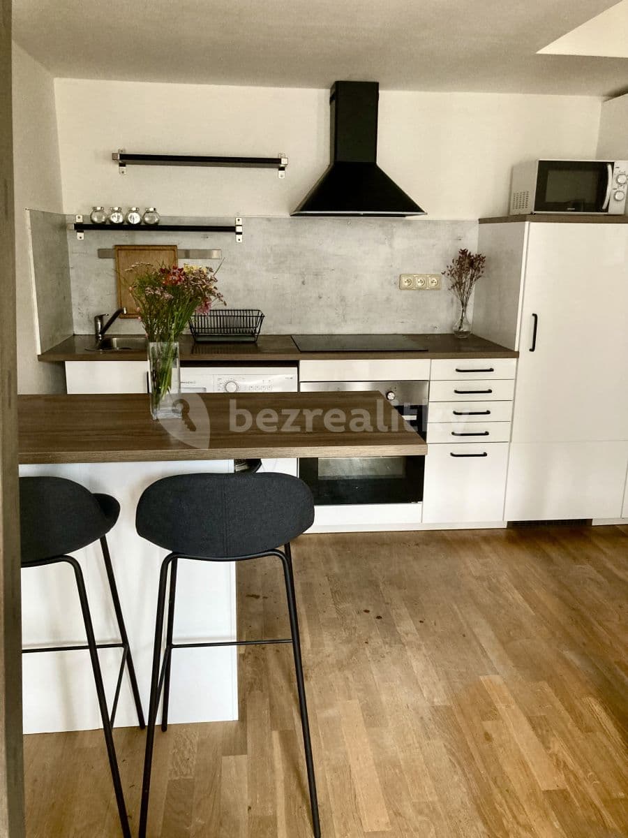 Pronájem bytu 1+kk 30 m², V Šáreckém údolí, Praha, Praha Pronájem bytu 1+kk 30 m², V Šáreckém údolí, Praha, Praha