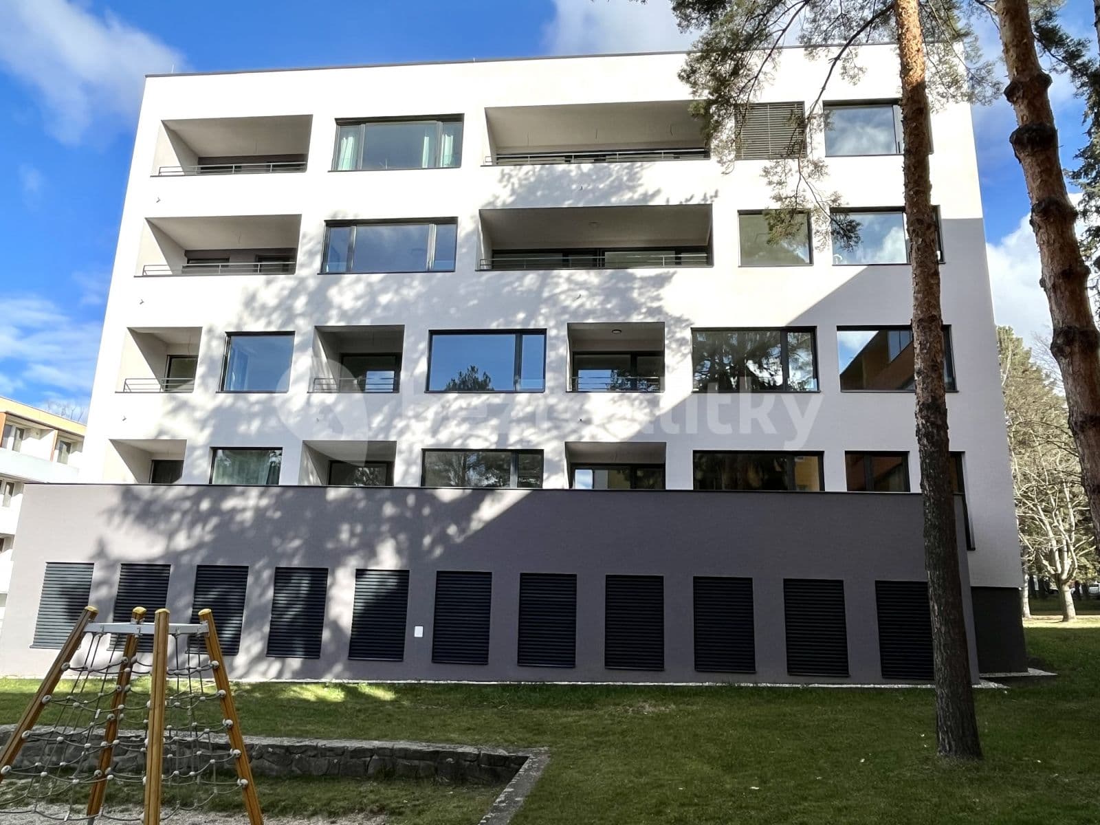 Pronájem bytu 1+kk 33 m², Zborovská, Brno, Jihomoravský kraj Pronájem bytu 1+kk 33 m², Zborovská, Brno, Jihomoravský kraj