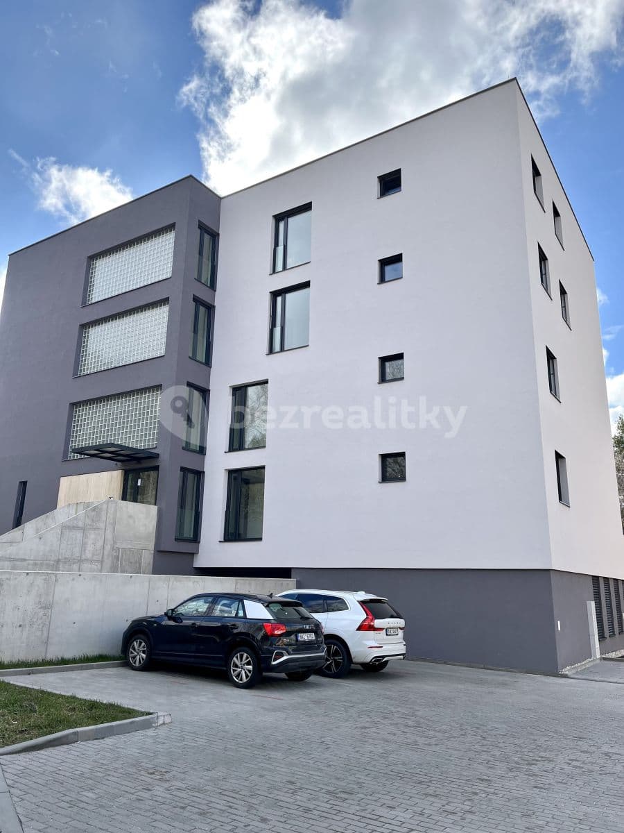 Pronájem bytu 1+kk 33 m², Zborovská, Brno, Jihomoravský kraj Pronájem bytu 1+kk 33 m², Zborovská, Brno, Jihomoravský kraj