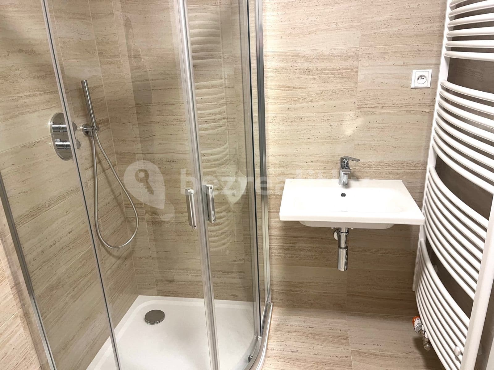 Pronájem bytu 1+kk 33 m², Zborovská, Brno, Jihomoravský kraj Pronájem bytu 1+kk 33 m², Zborovská, Brno, Jihomoravský kraj