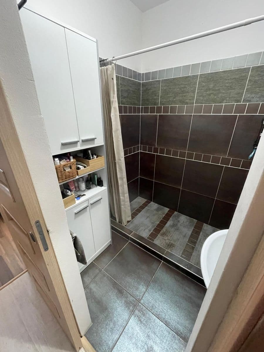 Pronájem bytu 3+1 75 m², Pod Nemocnicí, Brno, Jihomoravský kraj Pronájem bytu 3+1 75 m², Pod Nemocnicí, Brno, Jihomoravský kraj