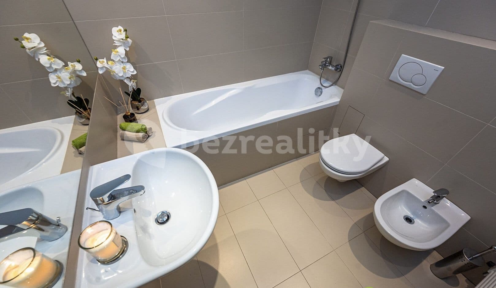 Pronájem bytu 2+kk 45 m², Bořivojova, Praha, Praha Pronájem bytu 2+kk 45 m², Bořivojova, Praha, Praha