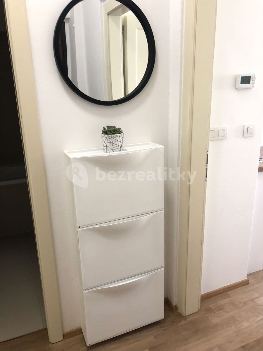 Pronájem bytu 2+kk 45 m², Bořivojova, Praha, Praha Pronájem bytu 2+kk 45 m², Bořivojova, Praha, Praha