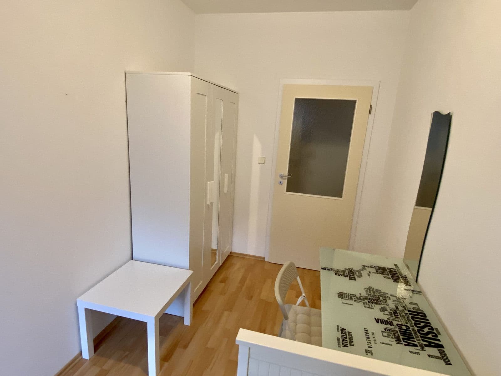 Pronájem bytu 2+1 44 m², Velké Přílepy, Středočeský kraj Pronájem bytu 2+1 44 m², Velké Přílepy, Středočeský kraj
