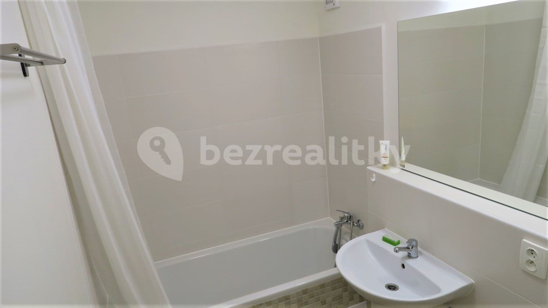 Pronájem bytu 4+kk 95 m², Doležalova, Praha, Praha Pronájem bytu 4+kk 95 m², Doležalova, Praha, Praha