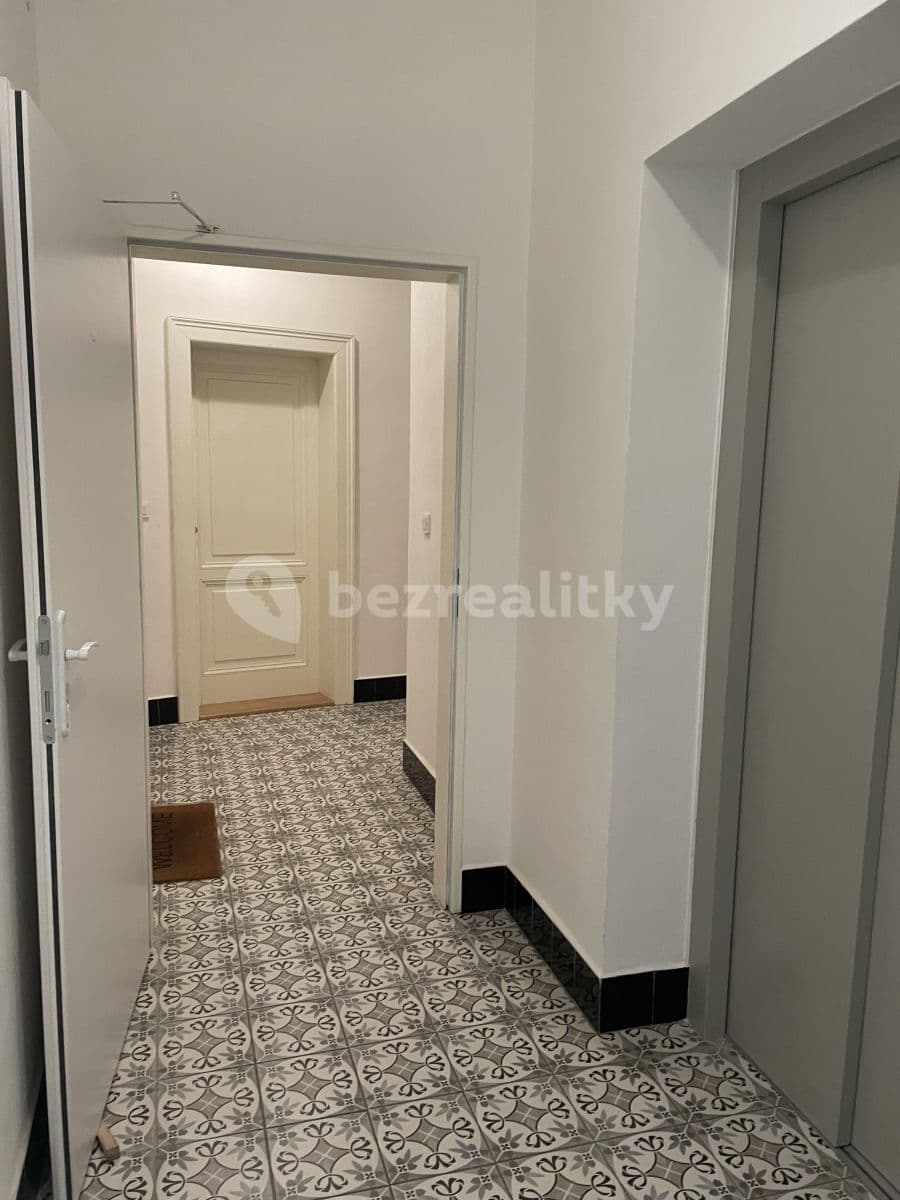 Pronájem bytu 2+kk 39 m², Černomořská, Praha, Praha Pronájem bytu 2+kk 39 m², Černomořská, Praha, Praha