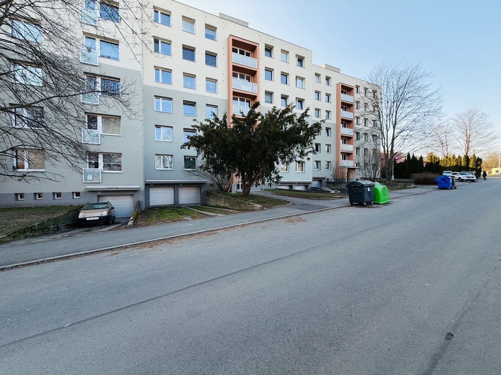 Pronájem bytu 1+kk 24 m², Lipová, Frýdek-Místek, Moravskoslezský kraj Pronájem bytu 1+kk 24 m², Lipová, Frýdek-Místek, Moravskoslezský kraj