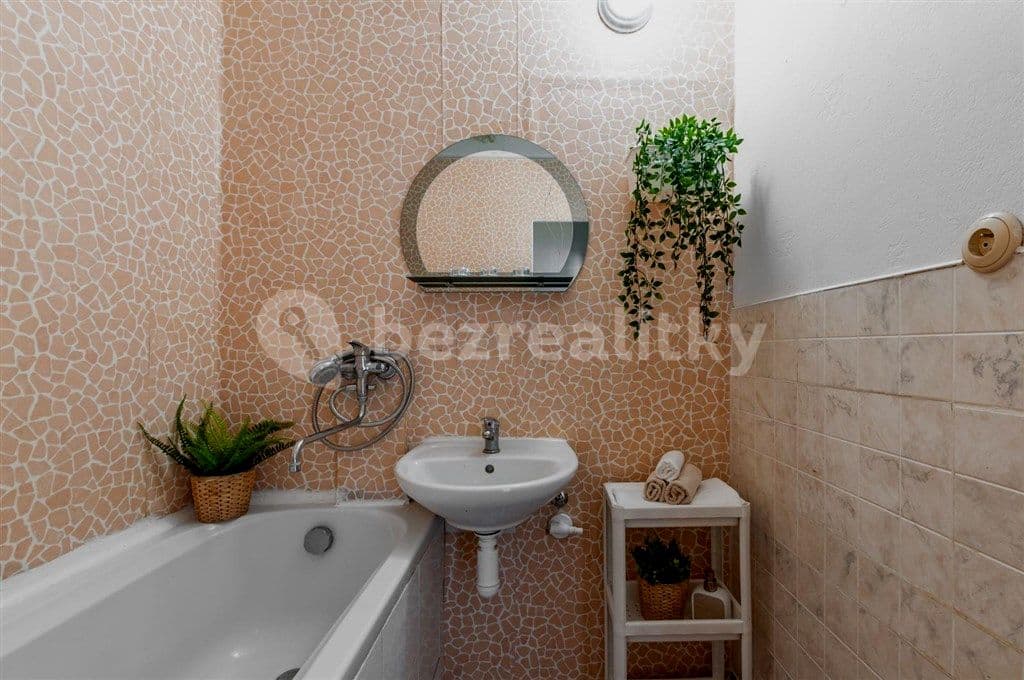 Pronájem bytu 2+kk 50 m², Anglická, Kladno, Středočeský kraj Pronájem bytu 2+kk 50 m², Anglická, Kladno, Středočeský kraj