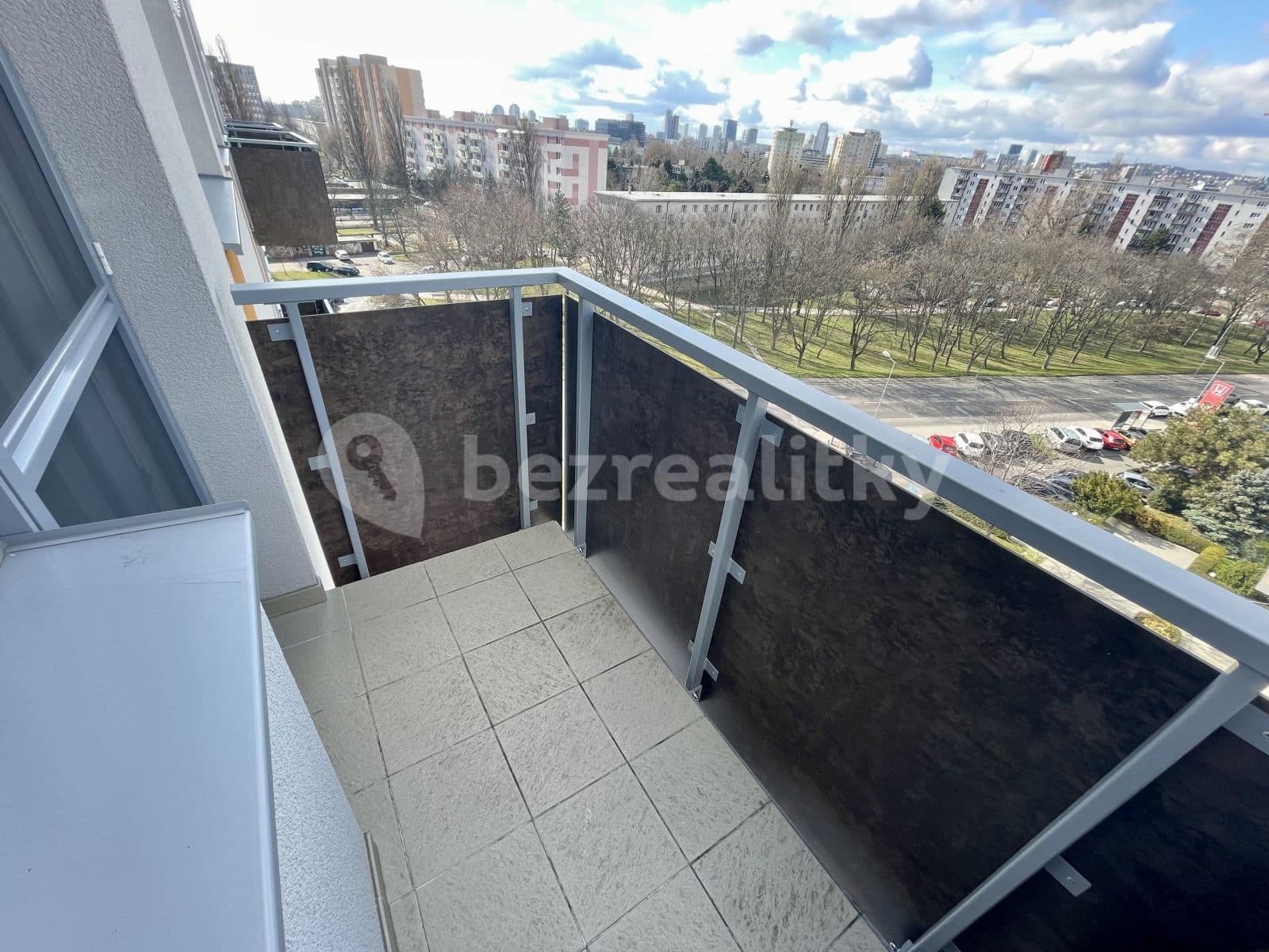 Pronájem bytu 2+1 62 m², Tomášikova, Ružinov, Bratislavský kraj Pronájem bytu 2+1 62 m², Tomášikova, Ružinov, Bratislavský kraj
